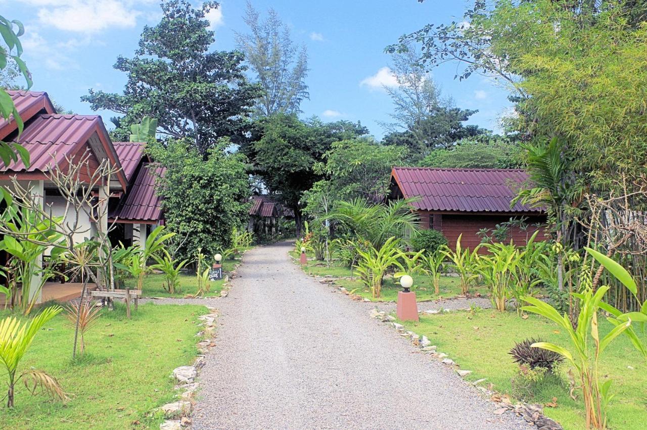 Thai House Beach Resort Koh Lanta Exterior foto