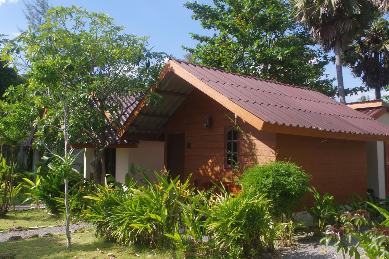 Thai House Beach Resort Koh Lanta Exterior foto